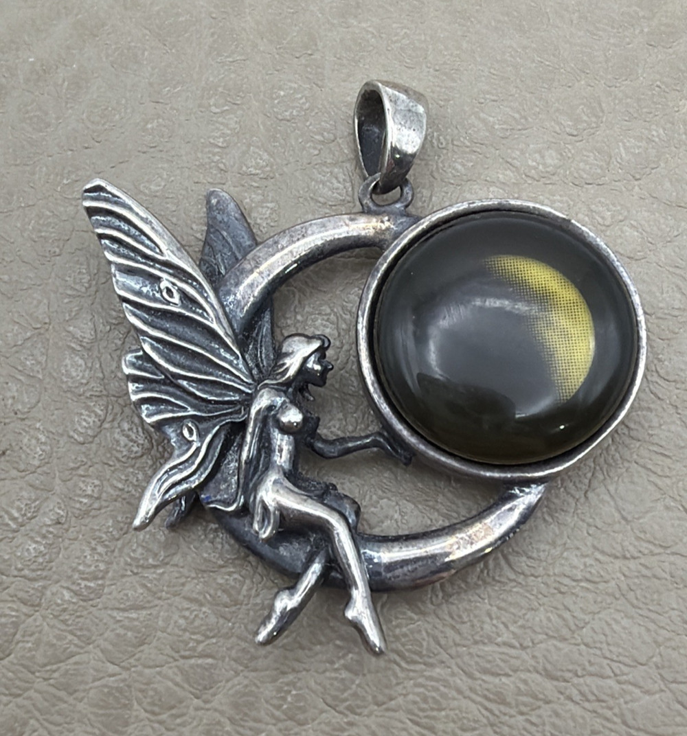 Fairy Crescent Moon Pendant Black Magnetic Silver Tone Celestial Fantasy Boho